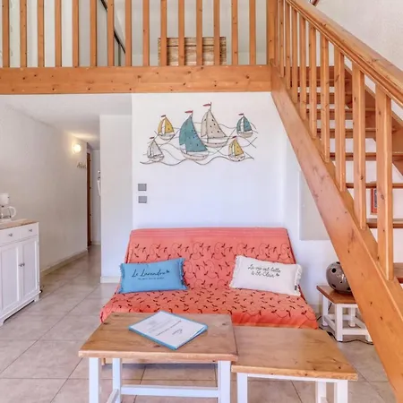 Direct Access To The With Swimming Pool Daire *