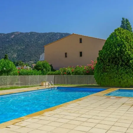 Apartment Direct Access To The With Swimming Pool